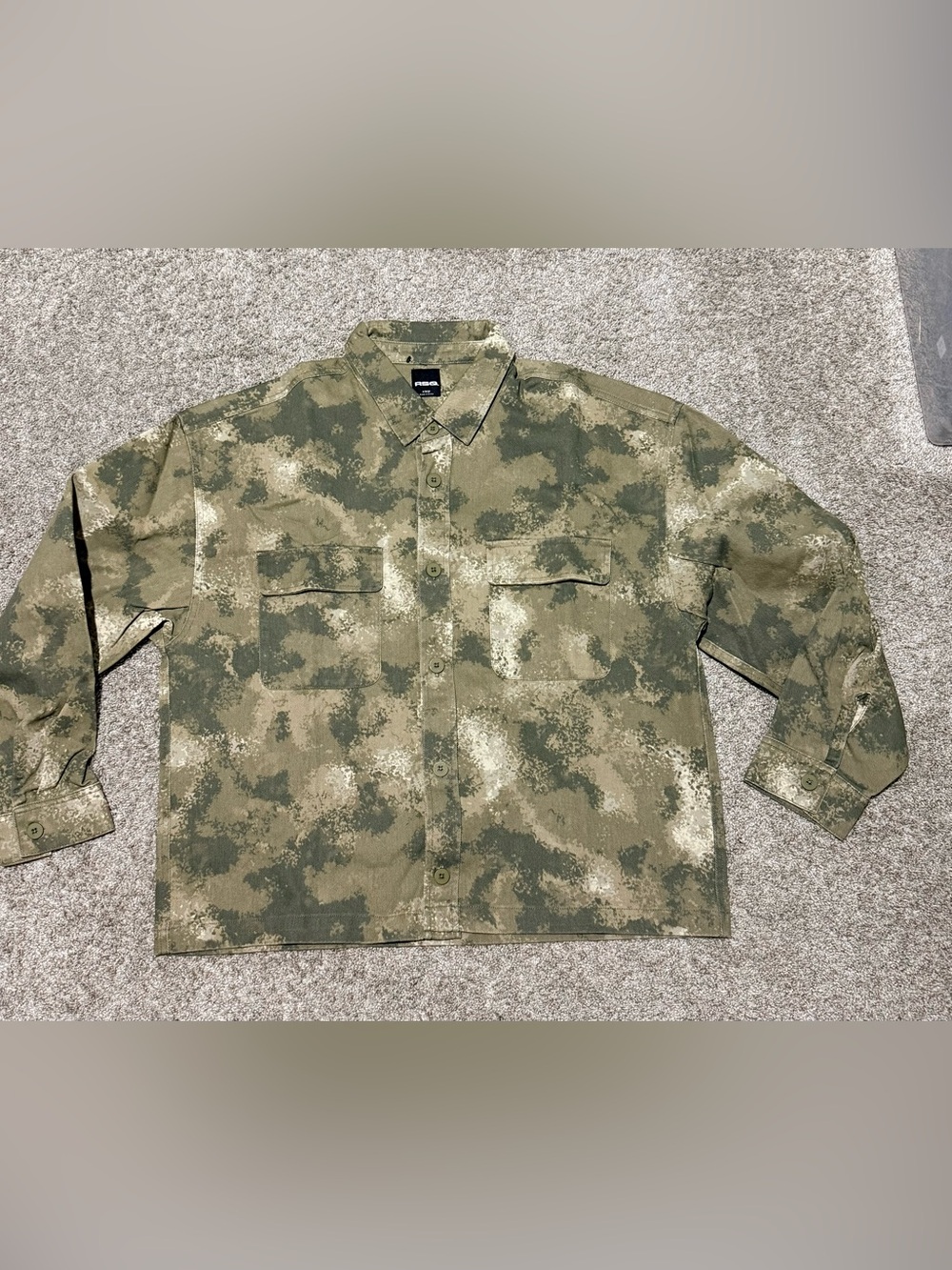 New RSQ Men’s Camo Rugged Button-Up Boxy workwear shirt size Large